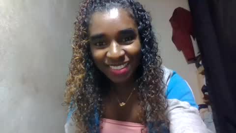 Snapshot of elina981 chatting on July 2026 07:35:02 AM elina981 online show from July 2026 07:35:02 AM