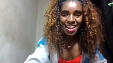 Snapshot of elina981 chatting on July 2026 11:28:02 AM elina981 online show from July 2026 11:28:02 AM