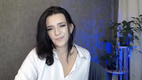 Elina online show from April 2026 11:18:02 PM