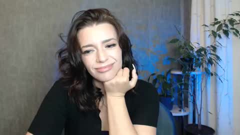 Elina online show from May 2026 11:45:01 PM