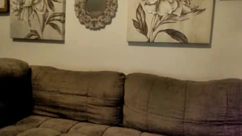 ElinaReign   online show from February 2026 12:37:02 AM