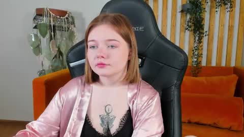 Snapshot of elinavale chatting on July 2026 05:14:01 AM elinavale online show from July 2026 05:14:01 AM