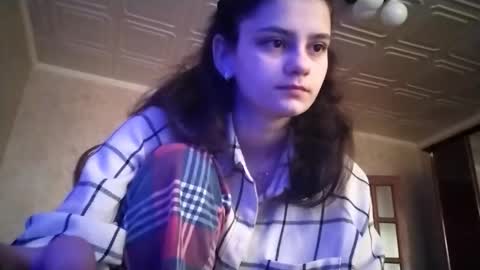 Snapshot of elindente chatting on December 2025 06:29:02 AM Lola online show from December 2025 06:29:02 AM