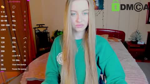 Snapshot of elinor_faith chatting on January 2025 12:19:01 PM elinor_faith online show from January 2025 12:19:01 PM