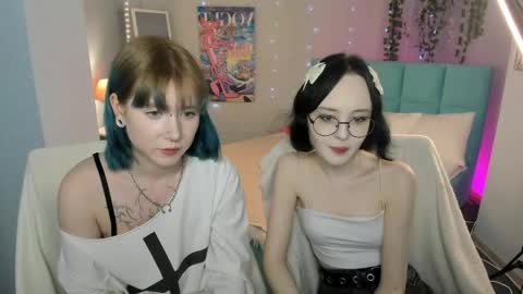 Snapshot of elira_vane chatting on May 2026 11:26:02 AM Elira Vane online show from May 2026 11:26:02 AM