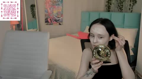 Snapshot of elira_vane chatting on May 2026 03:00:01 AM Elira Vane online show from May 2026 03:00:01 AM