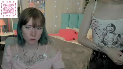 Snapshot of elira_vane chatting on May 2026 02:39:01 AM Elira Vane online show from May 2026 02:39:01 AM