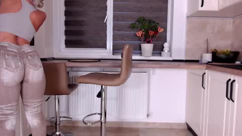 elisabeth_jason online show from March 2025 05:44:01 AM