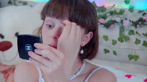 Snapshot of elisabethdavis chatting on July 2026 03:27:02 PM ElisabethDavis online show from July 2026 03:27:02 PM