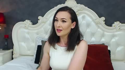 Snapshot of elisabethswan chatting on June 2026 08:42:02 AM Krissy online show from June 2026 08:42:02 AM