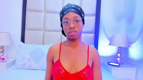 elisabettamonroy online show from September 2025 02:09:02 PM