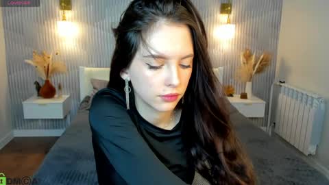 Elise online show from April 2026 09:07:02 AM