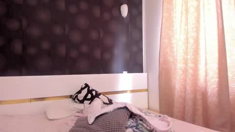 Elly online show from November 2025 09:52:01 AM