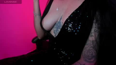 Snapshot of elissa_iris chatting on May 2026 02:29:02 AM E L I S S A online show from May 2026 02:29:02 AM