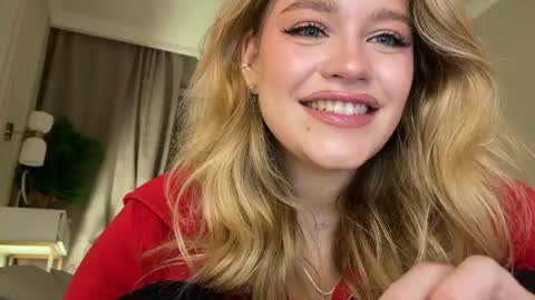 Stephanie online show from April 2026 08:54:02 PM