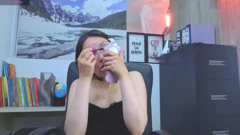 Eliza online show from February 2026 08:32:01 PM