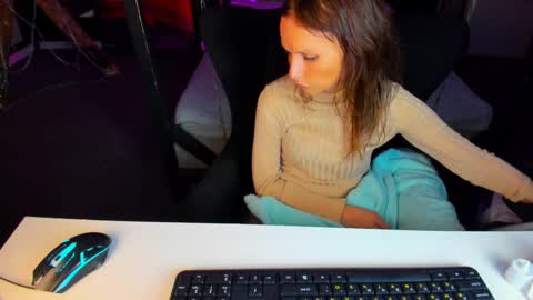 Snapshot of elizabe_th chatting on March 2025 05:43:02 PM Elizabethangel online show from March 2025 05:43:02 PM