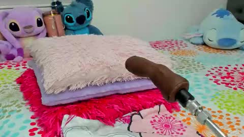 ELIZA online show from November 2025 03:10:02 AM