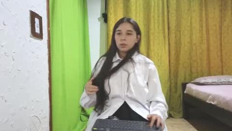 elizabeth online show from January 2025 04:04:01 AM