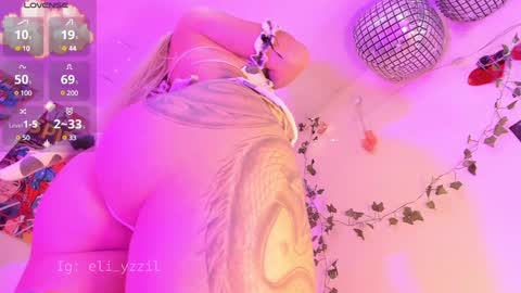 Snapshot of elizabeth_jing chatting on January 2025 10:31:01 PM Independent Model online show from January 2025 10:31:01 PM