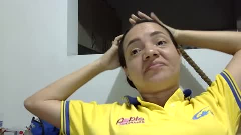 Snapshot of elizabeth_martinez_ chatting on September 2025 10:43:01 PM Elizabeth Martinez online show from September 2025 10:43:01 PM