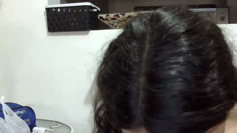 Snapshot of elizabeth_martinez_ chatting on October 2025 03:18:01 PM Elizabeth Martinez online show from October 2025 03:18:01 PM
