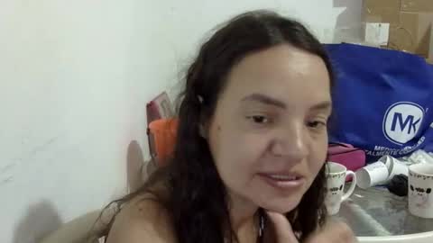Snapshot of elizabeth_martinez_ chatting on May 2026 06:15:02 PM Elizabeth Martinez online show from May 2026 06:15:02 PM