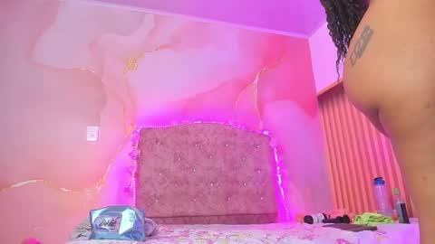 Snapshot of elizabeth_roman chatting on February 2025 09:45:02 AM Montserrath online show from February 2025 09:45:02 AM