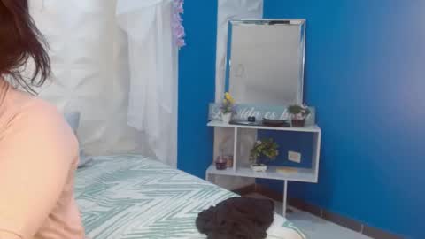 Elizabeth  online show from April 2026 11:48:01 AM