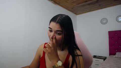 Elizabeth online show from November 2025 12:53:02 PM