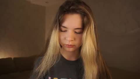 Elizabeth online show from September 2025 04:12:01 PM