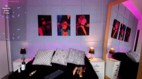  Elizabeth online show from November 2025 03:50:02 AM