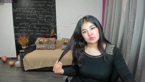 Elizabeth online show from April 2026 06:23:01 PM