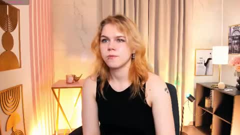 Snapshot of elizabethvane chatting on June 2026 09:25:02 AM Elizabeth online show from June 2026 09:25:02 AM