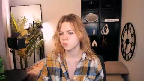 Snapshot of elizabethvane chatting on June 2026 05:34:02 AM Elizabeth online show from June 2026 05:34:02 AM