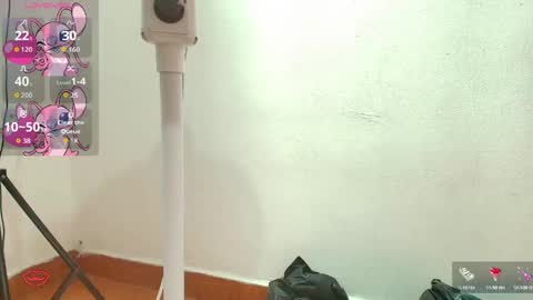 Snapshot of elizabetth_roman chatting on April 2026 09:02:02 PM elizabetth_roman online show from April 2026 09:02:02 PM