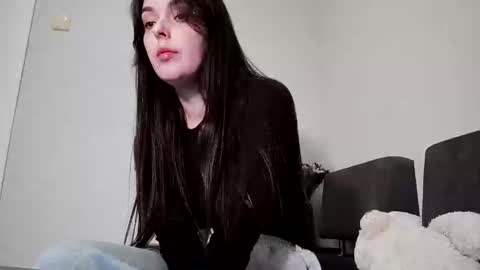 elizbetfox online show from October 2025 06:49:01 PM