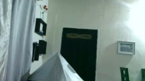 Snapshot of elizka_00 chatting on April 2026 04:02:02 AM elizka 00 online show from April 2026 04:02:02 AM