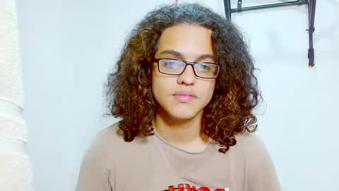 Diana online show from December 2024 04:14:02 PM