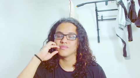 Diana online show from February 2025 12:05:02 AM