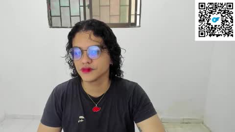 Diana online show from November 2025 05:57:01 PM