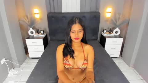 Ella online show from December 2024 08:22:02 PM