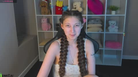Ella online show from June 2026 04:53:01 PM