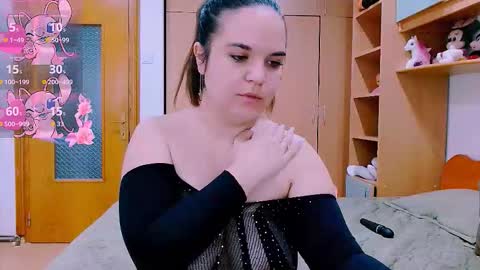 Ella  online show from October 2025 06:21:02 AM