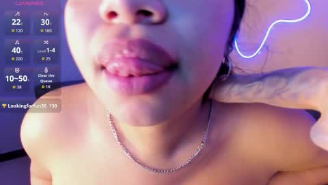 Snapshot of ella_evans_ chatting on November 2025 02:52:02 PM Ella online show from November 2025 02:52:02 PM