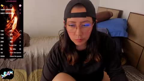 Snapshot of ella_harry chatting on August 2026 05:33:02 PM Ella and Harry online show from August 2026 05:33:02 PM
