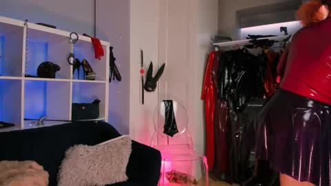 ella_kross online show from February 2025 03:40:01 PM