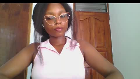 Ella online show from January 2025 01:03:01 PM