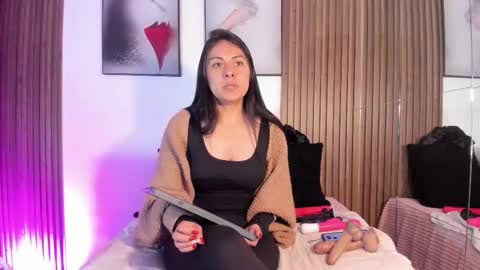 Snapshot of ella_rouse1 chatting on January 2026 03:16:01 PM ella rouse online show from January 2026 03:16:01 PM