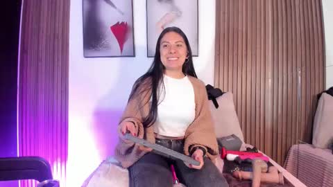 Snapshot of ella_rouse1 chatting on February 2026 04:04:02 PM ella rouse online show from February 2026 04:04:02 PM